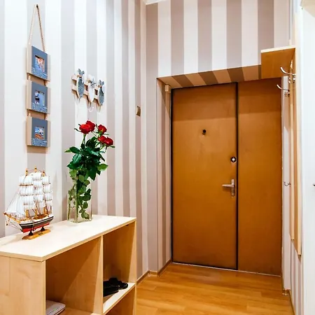 Apartment Kvartira Leningradskaya 3